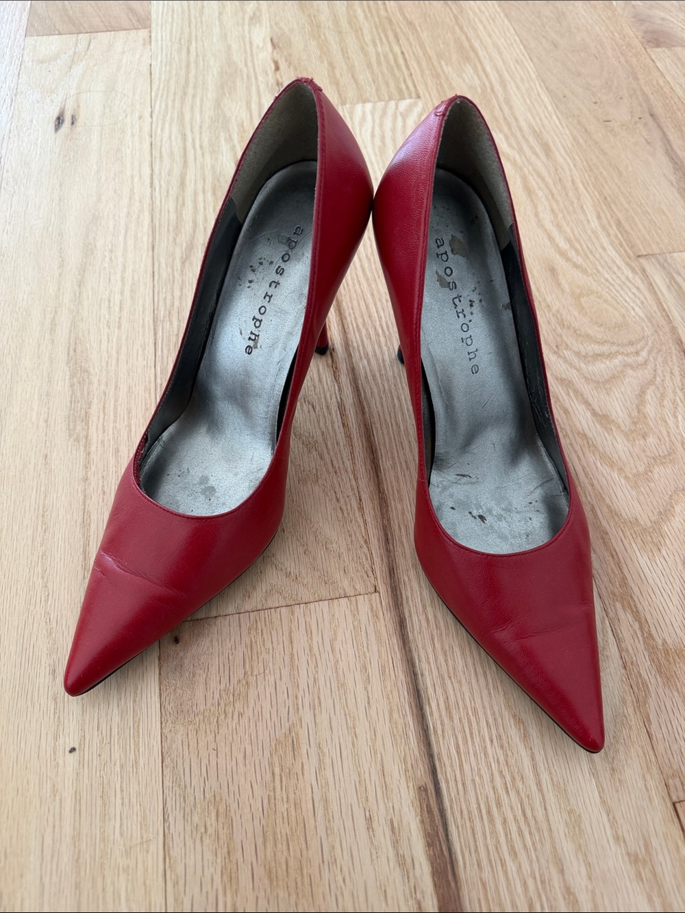 Apostrophe Scarlet Pointed-Toe Leather Stilettos